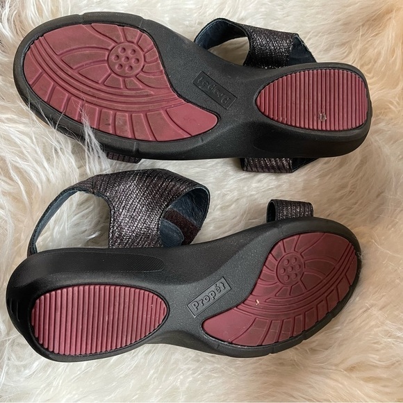 Propet Women’s Purple Shoes Sandals Low Heel Adjustable 8XW (2E) Leather Upper - Picture 4 of 4